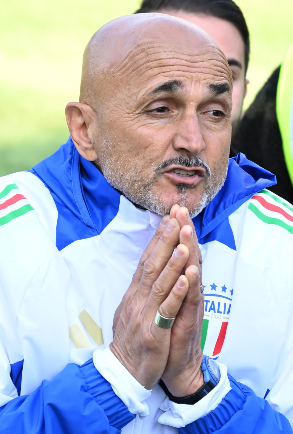 开云体育在线-意大利足球队连续胜利，声名鹊起实实在在赢得铜牌