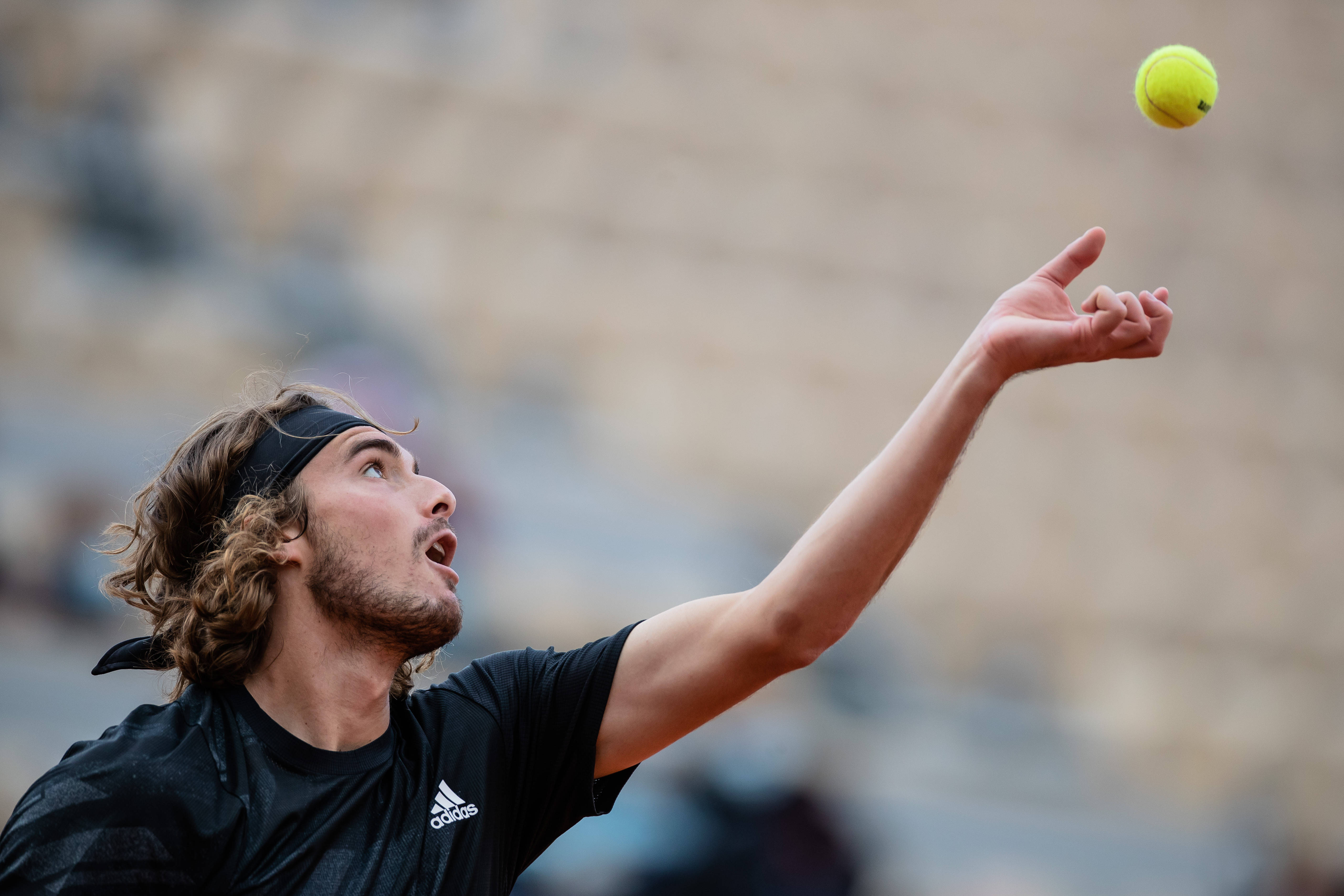 意大利网球队鏖战美国网球队,西西帕斯高光表现的简单介绍 意大利网球队鏖战美国网球队,西西帕斯高光表现的简单介绍